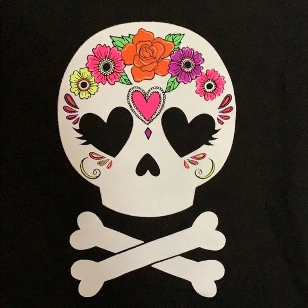 Girls graphic tee skull/día de los muertos tee